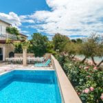 Villa Mirca with pool, just few steps from the beach